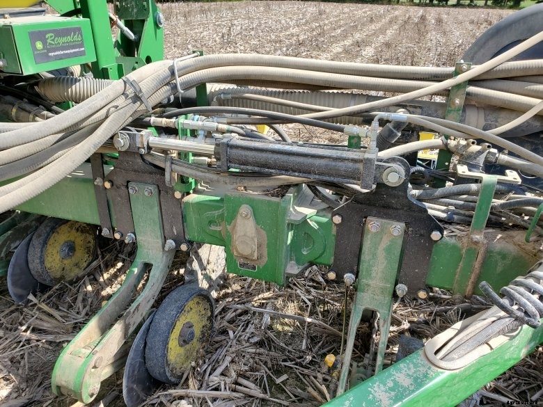 Martin Weight Transfer System for John Deere Planters